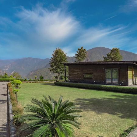 Saffronstays Paradise Pines, Dehradun - Cliff Villa With Valley & Forest Views Exterior foto