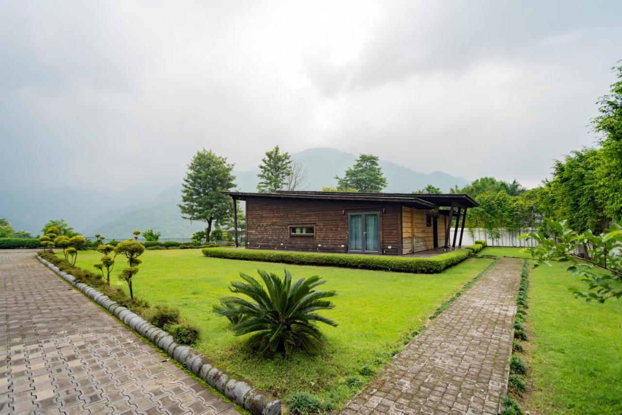 Saffronstays Paradise Pines, Dehradun - Cliff Villa With Valley & Forest Views Exterior foto